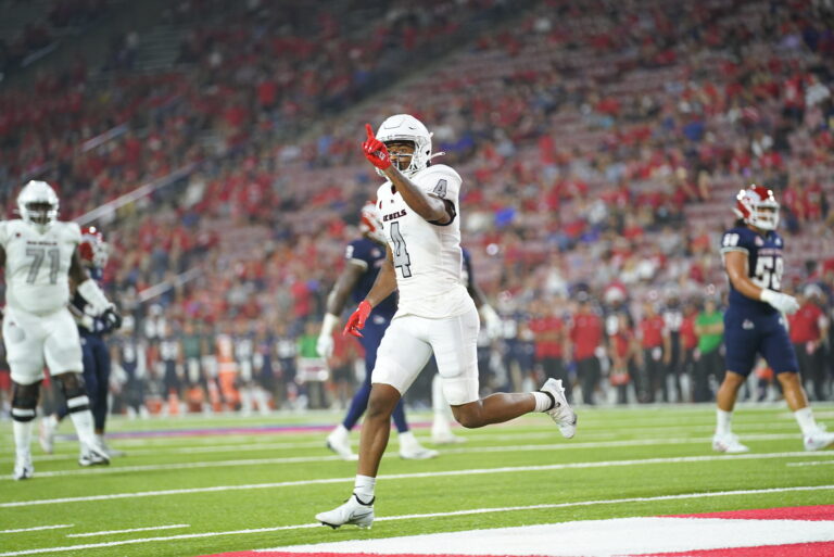 Rebels still winless after a desperate fight against No. 22 Fresno State