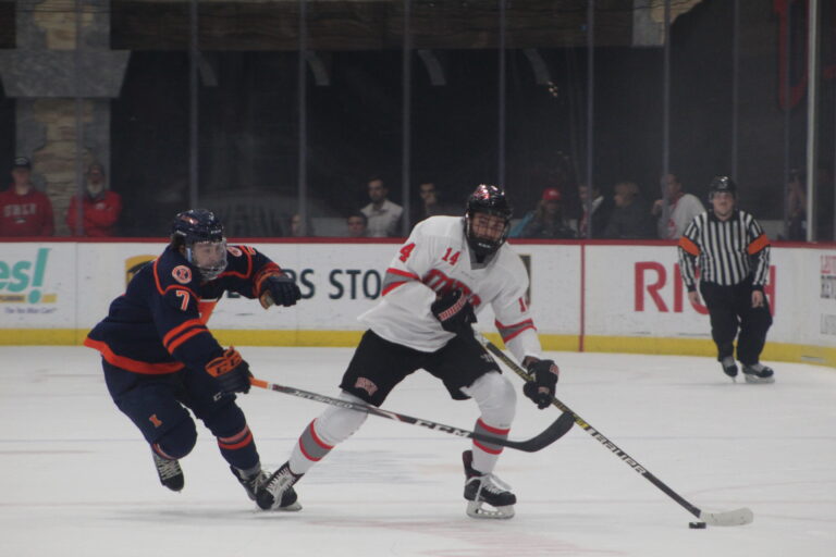 Rebel Hockey sweep Illinois in opening weekend series